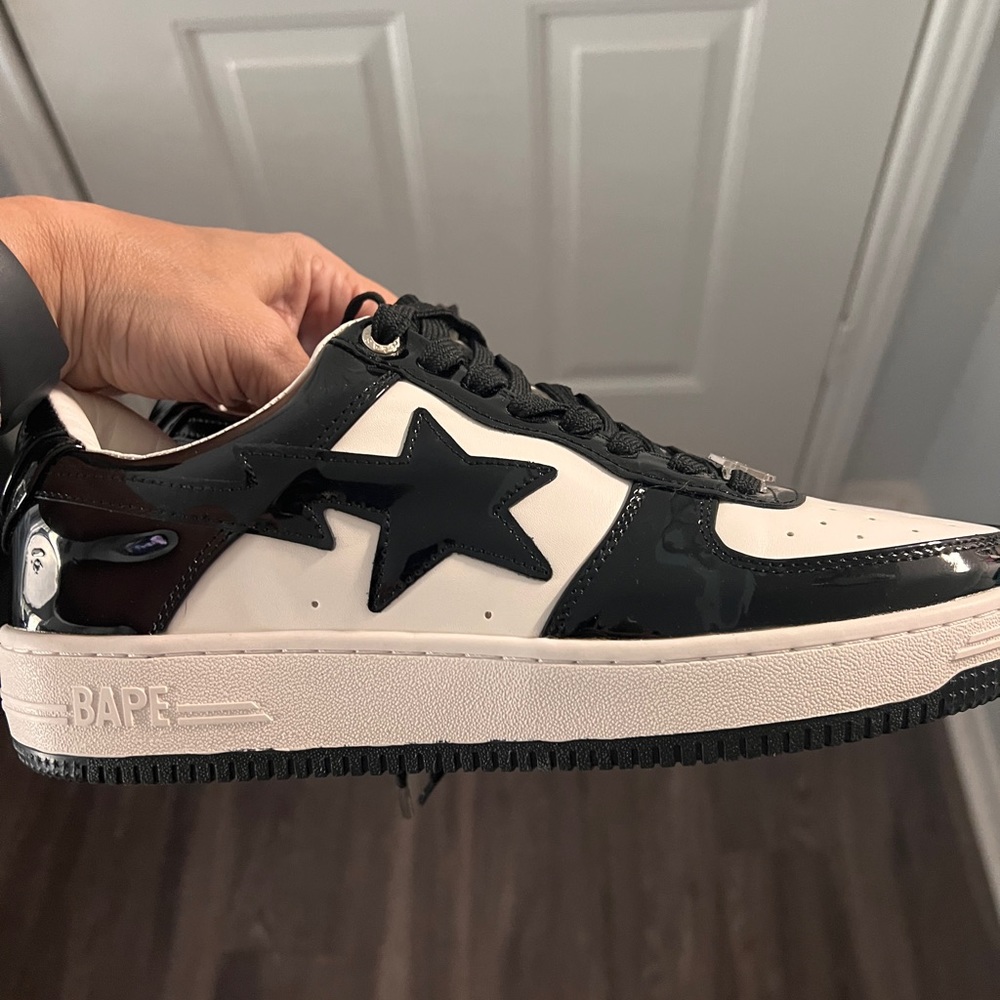 Men’s size 7 Converse Bape..brand new, never worn.